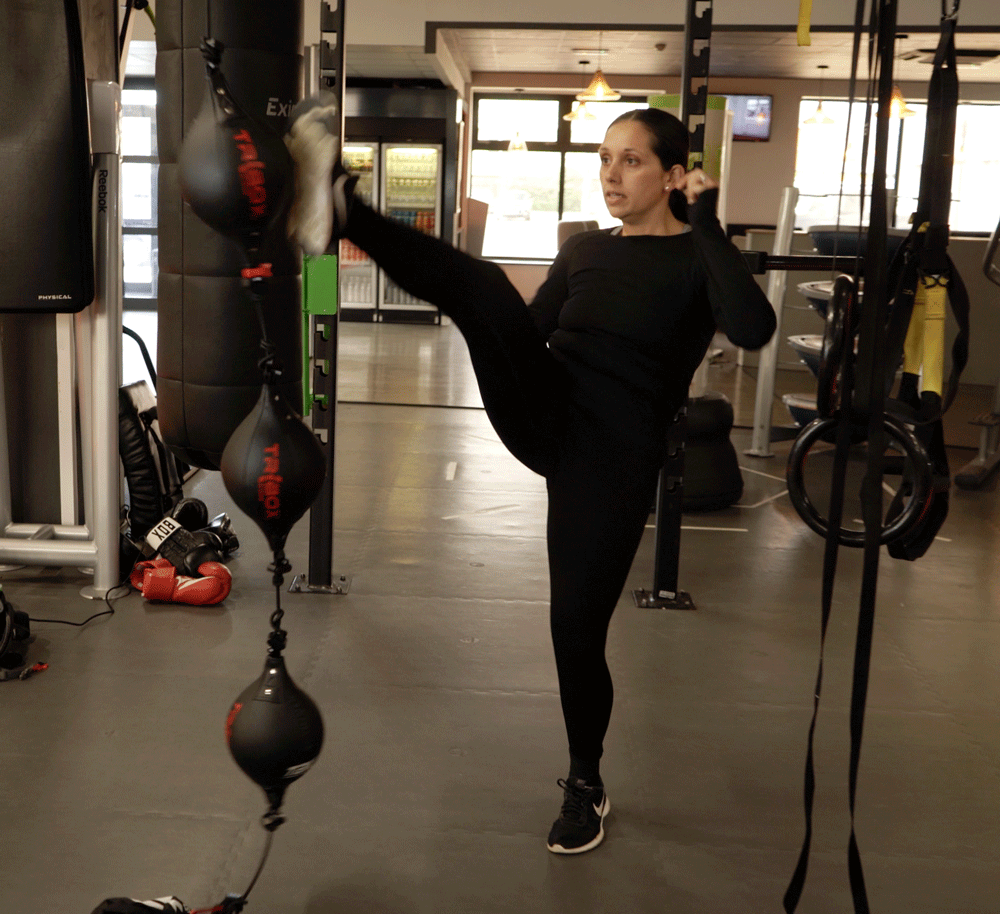 Triboxking GYM Fitness lady using